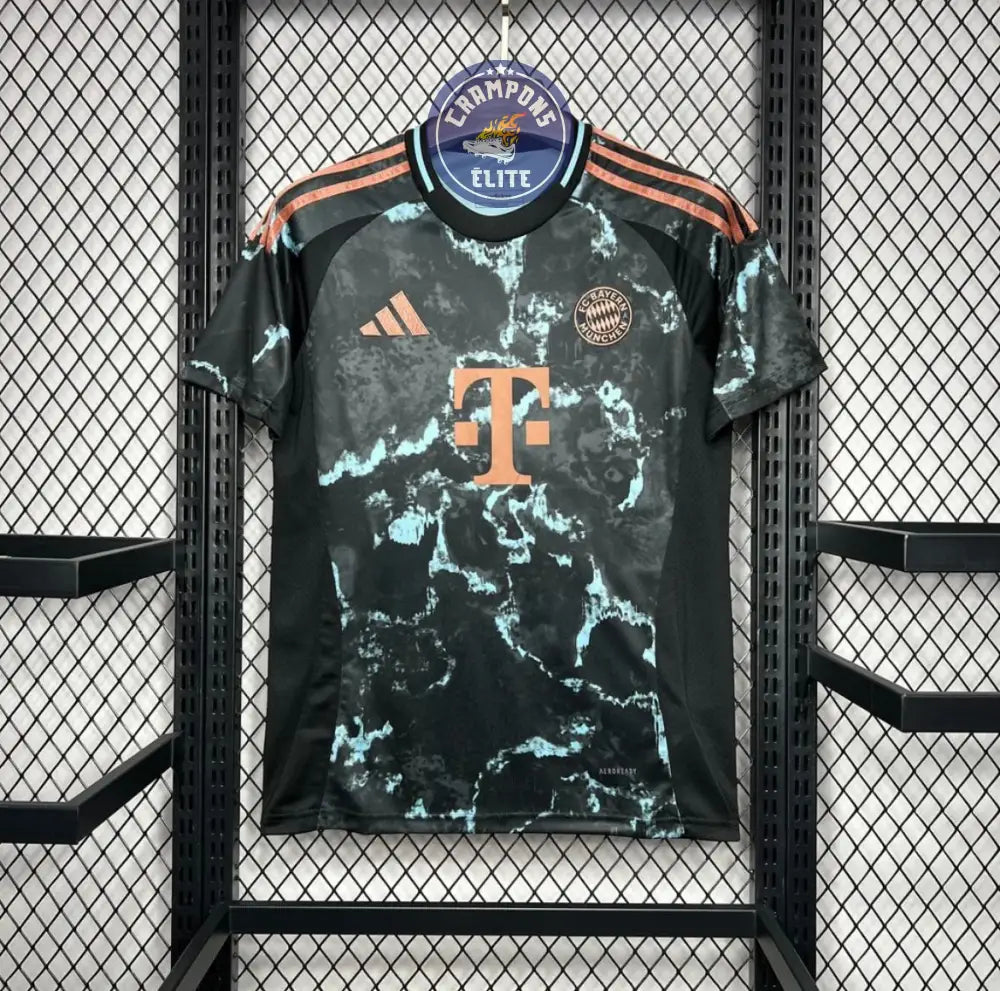 FC Bayern 2024/25 Extérieur