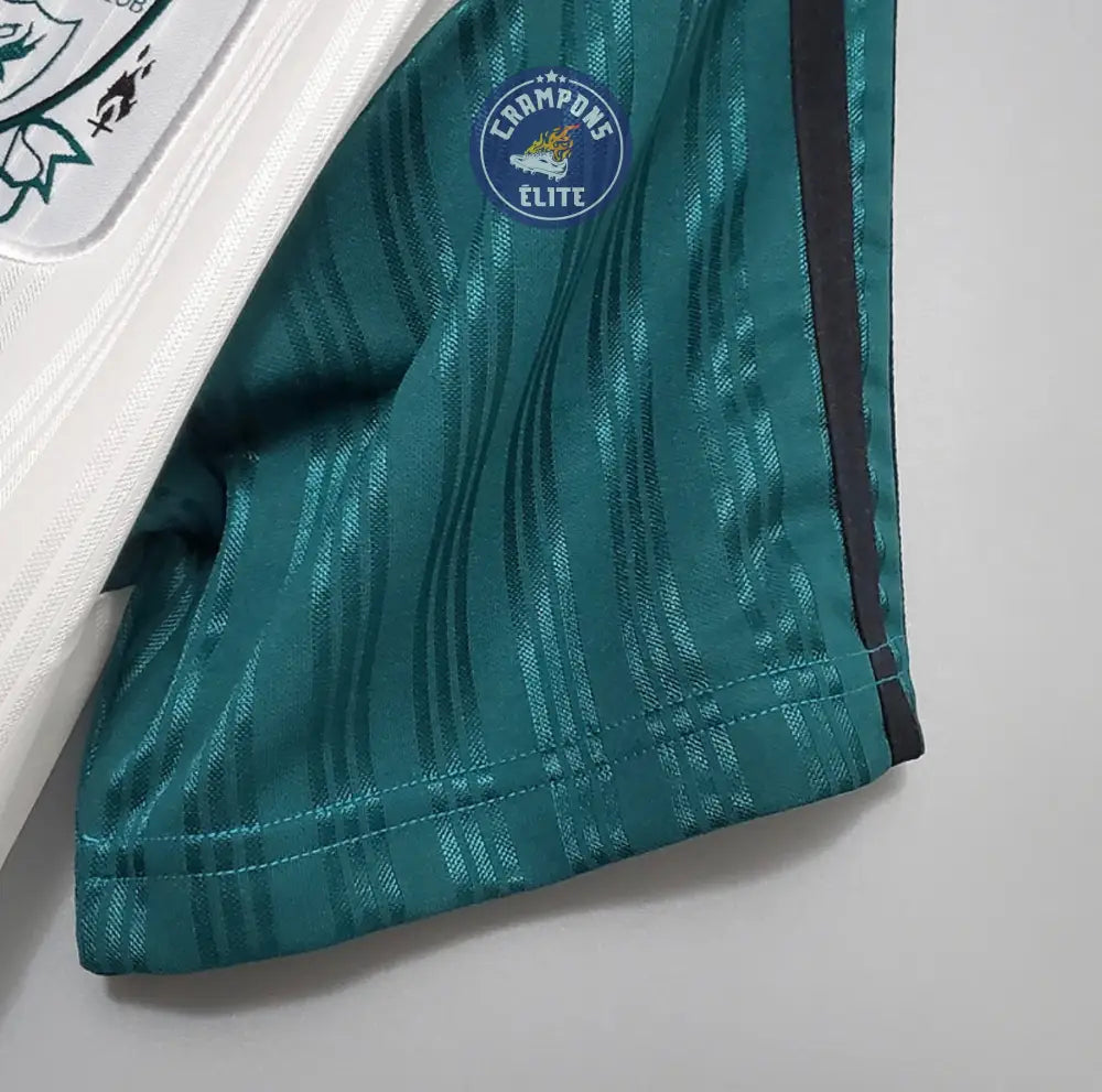 Image of Liverpool 1995/96 Extérieur