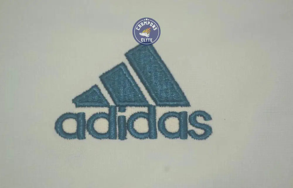 Liverpool 2006/07 Extérieur