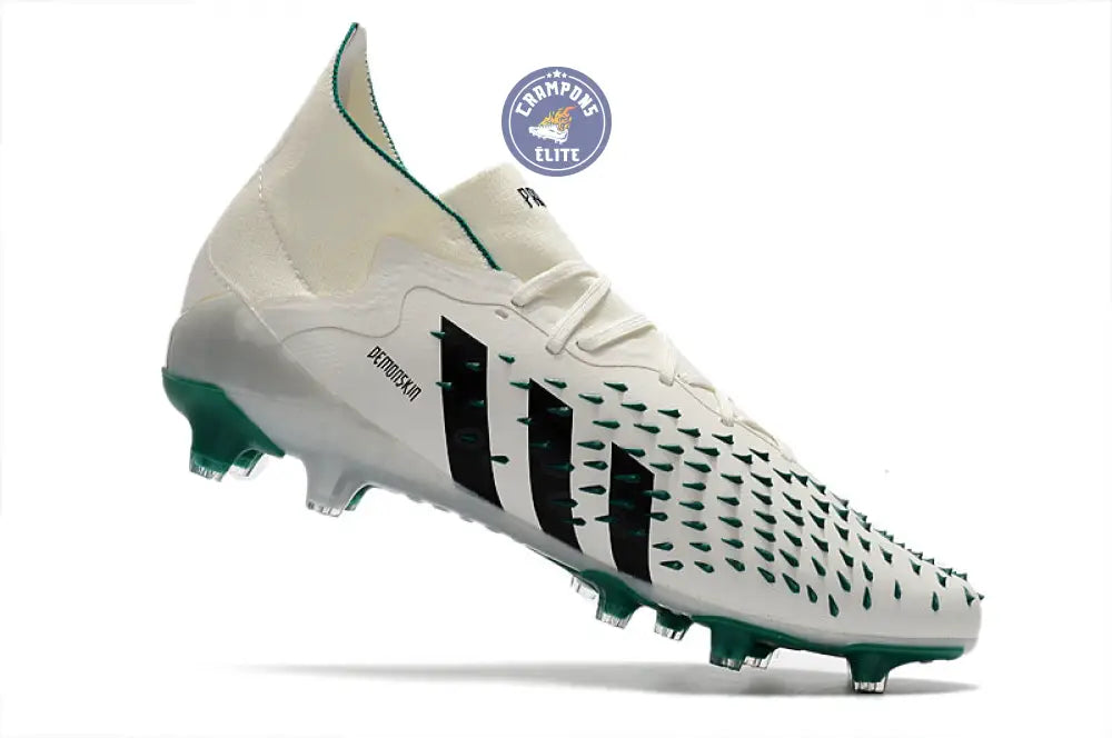 Image of Predator Freak Lacts FG Equipment - Blanc/Noir/Vert ÉDITION LIMITÉE (Copie)