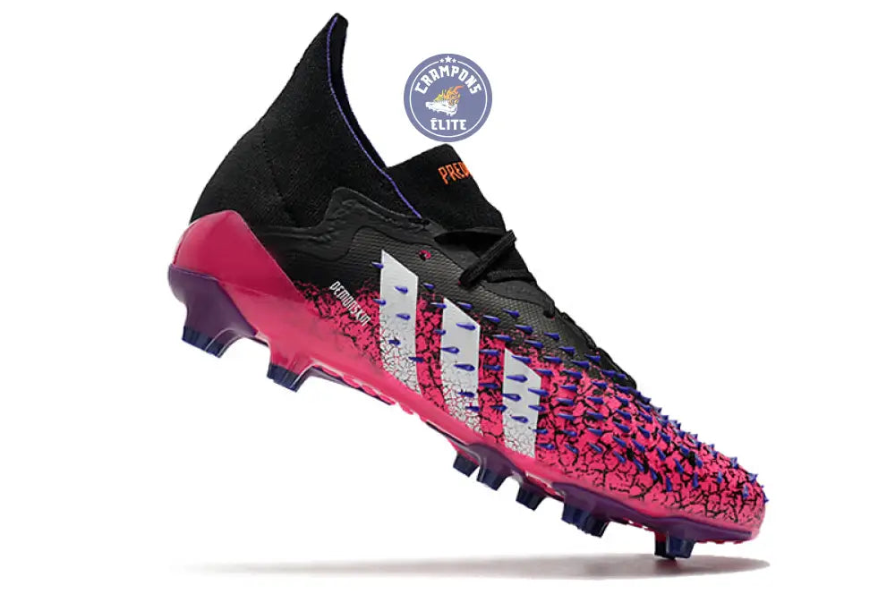 Predator Freak Lacets FG Superspectral - Noir/Blanc/Rose